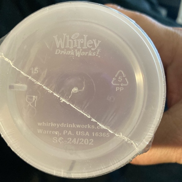 BNWT Whirly Drink Works Fiesta de La Flor Selena Teavel Cup - Picture 4 of 5